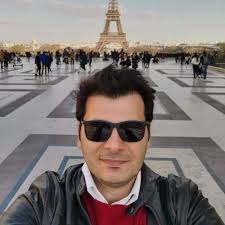 Ece Alpaslan (@iamthelittleone)