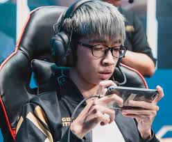 Mâu thuẫn Lai Bâng, tuyển thủ SGP 'đào tẩu' sang Team Flash?