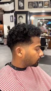 Tap in🙌🏻✂️ @professionalbarbershophartford #barber #barberlife  #barbershop #barberlove #fade #fadehaircut #dropfade #professionalbarbershop