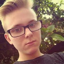 Cameron Huntley (@camrovatech)