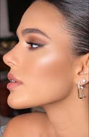 This has nothing to do with models, so don't watch.