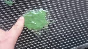 1990'lı yıllarda üretilen çoğu otomobil, daha ucuz, daha verimli plastik radyatörlere tamamen bağımlıdır. Radyator Tamiri Youtube