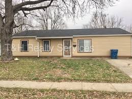 The unit size is determined by the number of bedrooms; Pending Nice 4 Bedroom In Warren Township House For Rent In Indianapolis In Apartments Com