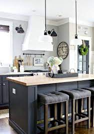 What should i put on my kitchen island? 33 Extraordinary Modern Farmhouse Home Decor Ideas Homedecor Homemade Farmhousestyle Kitchen Island Decor Modern Farmhouse Kitchens Farmhouse Kitchen Decor
