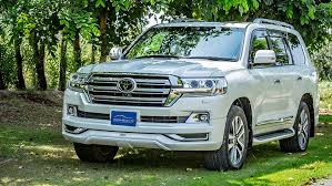 This big v8 has no problem hustling the land cruiser around town and up to highway speeds. 2016 Toyota Land Cruiser Zx Detailed Review Pakwheels Blog