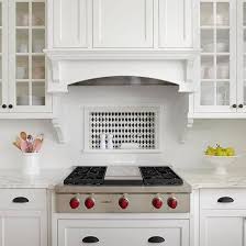 21 Tile Backsplash Ideas For Behind The Range That Add A Bold Kitchen Accent Kitchen Tiles Design Kitchen Niche Kitchen Remodel