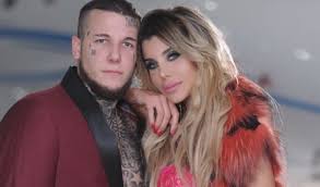 Metete la medalla en… el polaco, alex caniggia y la bomba tucumana, entre otros, fueron acusados de ofrecer el sorprendente. Translated From Spanish Charlotte And Alex Caniggia The Top Twins Return To Tv We Imagined Like 20 Seasons Together Ana Noticias