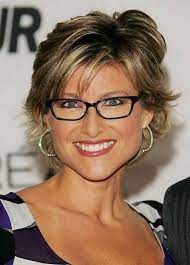 15 Hairstyles For Women Over 50 With Glasses Haircuts Hairstyles 2021 Short Curly Hairstyles For Women Short Hair With Layers Short Hair Styles 2014