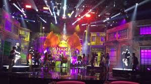Selepas 11 minggu persaingan, akhirnya maharaja lawak mega 2019 (mlm2019) melabuhkan tirainya pada minggu akhir yang berlangsung sebentar tadi. Maharaja Lawak Mega 2019 Fair Grounds Landmarks Times Square