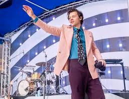 View harry styles fine line setlist, tour hd concert videos & more. Harry Styles Postpones Pittsburgh Show Tour New Dates Announced Triblive Com