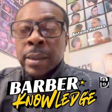 We Either feel our way around or we learn our way around 💭  #barberknowledge #hottblocc