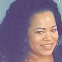 Clarissa Mitchell's Instagram, Twitter & Facebook