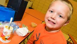 13 Photos: Police officers eat lunch at Crestview Elementary