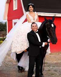 Luego de que la mamá de kimberly flores revelará que le gustaría ofrecerle una disculpa a alma cero, así reacciona la actriz. Edwin Luna Ya Falta Menos De Un Mes Para Nuestra Boda Facebook