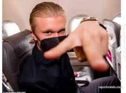 Erling haaland appears to be enjoying his time away from football after being spotted partying on a yacht on the greek island of mykonos. Uefa Champions League Haaland Was Spotted Carrying A 2 000 Louis Vuitton Back Pack As Dortmund Arrives Lowry Hotel Ahead Of Manchester City Clash Report Minds