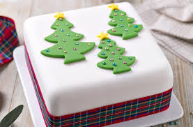 As you'll see from the ideas here, you don't have to be a pro with a piping bag to make stunning cakes. 40 Christmas Cake Ideas Simple Christmas Cake Decorations And Designs Goodtoknow