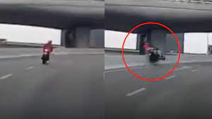 Motorcyclist Dies After Falling From Elevated Highway Youtube