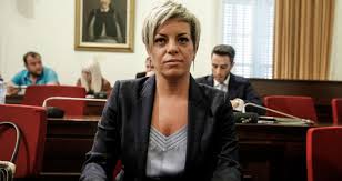 Η σοφία αδαμίδου με το δημιουργικό της πνεύμα και τη συγγραφική της πένα, άφησε το στίγμα της στο χώρο της δημοσιογραφίας και του θεάτρου. H Wra Toy Areioy Pagoy Gia Th Sofia Nikolaoy Kai Tis Apey8eias Ana8eseis H Efhmerida Twn Syntaktwn