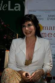 Mariangela d'abbraccio was born on may 27, 1962 in naples, italy as mariangela cucciniello. Datei Mariangela D Abbraccio Jpg Wikipedia