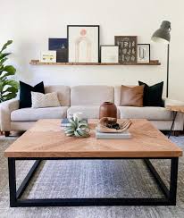 When people think of rustic decor and furniture, you normally think of antique or vintage items. 24 Unique Rustic Diy Coffee Table Ideas