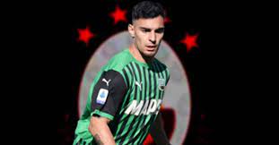 Galatasaray'ın transfer listesinde yer alan kaan ayhan, twitch canlı yayınında konuştu. Kaan Ayhan Acikladi Galatasaray Dan Teklif Aldi Mi Fotomac