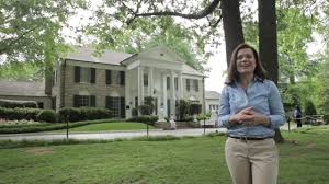 The late legend's prized mansion, graceland, sits on over 13 acres of land in memphis, tn. Graceland In Memphis Tennessee Home Of Elvis Presley King Of Rock N Roll Youtube