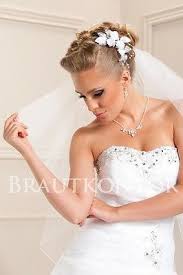 Mit stillvollem haarschmuck verzieren brautfrisur am hochzeitstag.finden mehre modische kopfschmuck für braut bei milanoo.com zum discountpreis. Bha 62 Braut Haarschmuck Hochzeit Rosen Perlen Schleierabschluss Weiss Ivory Eur 18 99 Picclick De