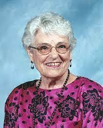 Gloria Vilardo's Instagram, Twitter & Facebook