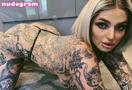 cassiexgla Гола изтичане OnlyFans снимка 13 - Nudogram v2.1