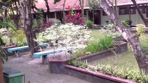 Maybe you would like to learn more about one of these? Desain Taman Halaman Sekolah Gambar Desain Rumah Minimalis
