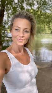 Rebecca Poole's Instagram, Twitter & Facebook