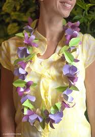 Download Beautiful Do It Yourself Metallic Lei