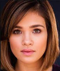 30 Beautiful Medium Hairstyles For Round Faces You Should Try Hairstyles For Round Faces Medium Hair Styles Hair Styles