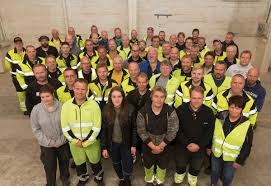 They succeeded with opuscapita's liquidity management. 55 Av De 66 Ansatte Ved Trelastbedriften Moelven Valer Valer Skurlag Pa Braskereidfoss I Solor Sommeren