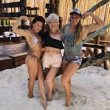 Close and play download this video. Ripped Grandma 73 Sheds Four Stone By Learning To Use An Iphone World News Mirror Online