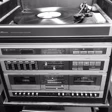 Old School Stereo System Home Music Rooms Stereo System Vintage Radio
