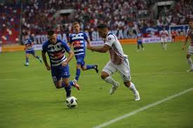 Damian rasak miał futbolówkę pod nogami i został sfaulowany przez nadbiegającego zza pleców davida kopacza. Gonik Zabrze Wisla Plock Live Artykuly Dziennik Zachodni