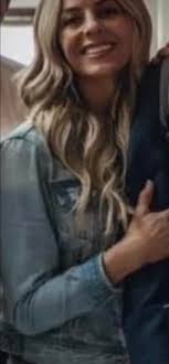 Whitney making a whole goodbye post to Danielle but nothing when Jen was  eliminated says alot about her. Don't blame Jen for not supporting her