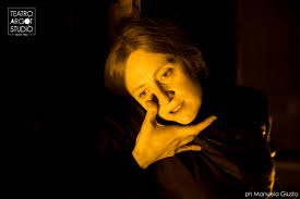 Il volto fantasma della donna di Ibsen