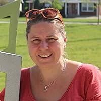 Sticks and Bones (Sarah Booth Delaney, # 17) by Carolyn Haines