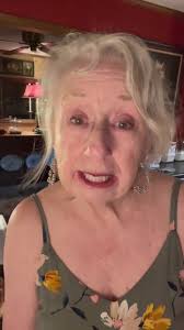 Cranberry Beans-Hoecake-Raw Onion and Y'all Sweet Tea. That's my Dinner  today. Y'all it was so delicious. I ate it all ! Y'all Sweet Tea  #yallsweettea #yallsweetteapartner #CookingwithBrendaGantt Herbrews11 -1  Now faith is