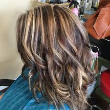 As sweet and rich as the dessert it's named after, cocoa brown is hollywood's color of choice when it comes to making a serious statement. Ash Blonde And Chocolate Streaks Red Hair With Blonde Highlights Hair Styles Hair Highlights And Lowlights