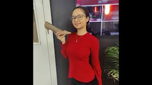 Jag är centerpartist för synen på människan. Annie Loof Har Har Du En Sko Att Ata Youtube
