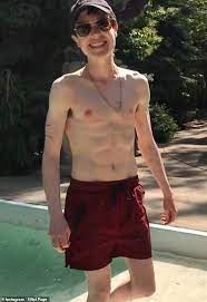 Elliot page showed off his abs — and first pair of swim trunks — in a new photo after coming out as transgender. Rrbo1y7cfhcydm