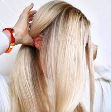 Easy Styles To Refresh Second Day Strands Bangstyle In 2021 Blonde Hair Inspiration Second Day Hairstyles Hair Inspiration