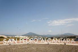 Erste bank is a bank in vienna. Stadt Von San Pedro De Alcantara Andalusien Spanien Stockbild Bild Von Grenzstein Karussell 95942323