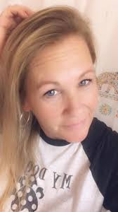 Is it normal to be assigned a specific stylist for gift cards?