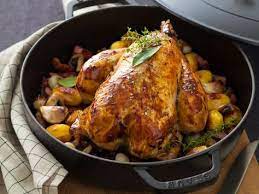 poulet roti en cocotte garniture grand mere recette en 2020 poulet roti en cocotte recette de plat et recette poulet roti