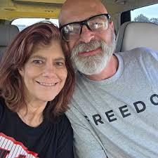 Shout it from the rooftops! Head to Netflix and stream Season 2 of  DreamWorks Trolls: The Beat Goes On!