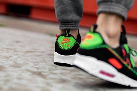 Raim, artur, zhenisдискотека из 90. Nike Air Max 90 Worldwide Pack Black Flash Crimson Green Strike Ck6474 001